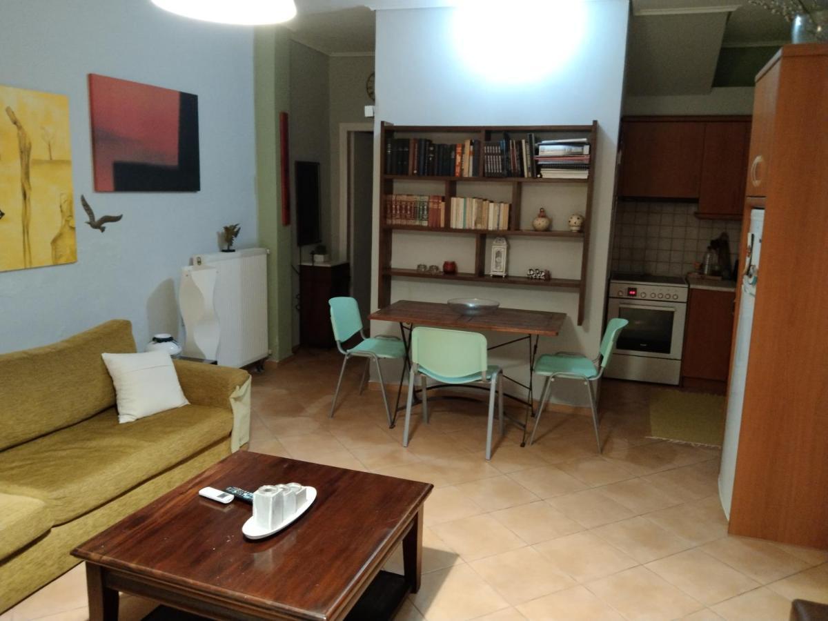 Ησυχες Διακοπες Villa Kalamata Exteriör bild