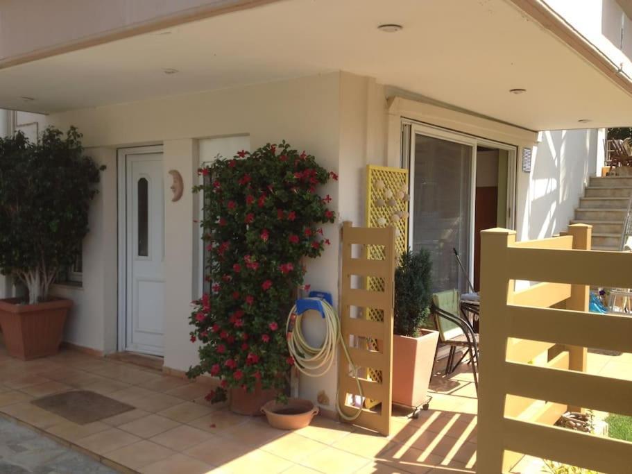 Ησυχες Διακοπες Villa Kalamata Exteriör bild