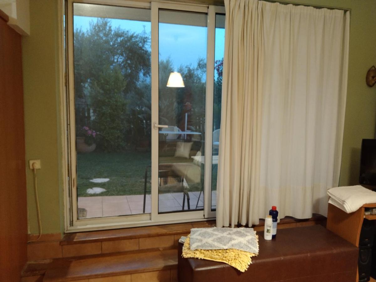 Ησυχες Διακοπες Villa Kalamata Exteriör bild