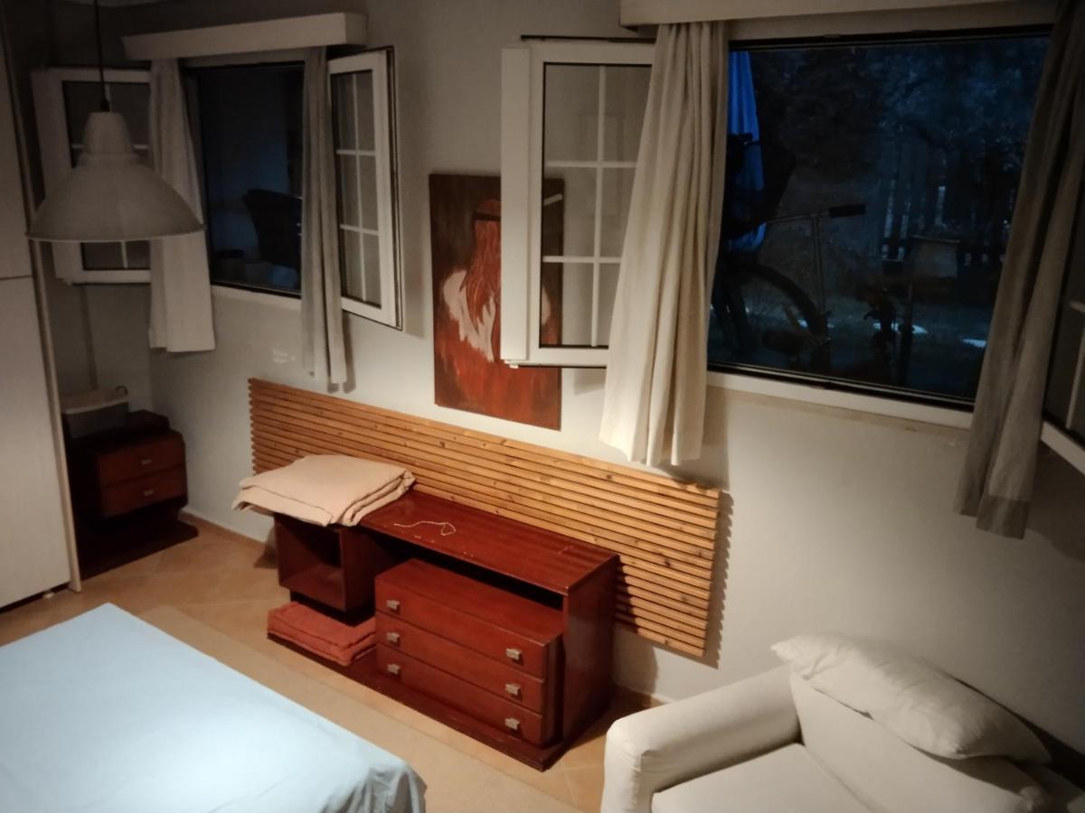 Ησυχες Διακοπες Villa Kalamata Exteriör bild